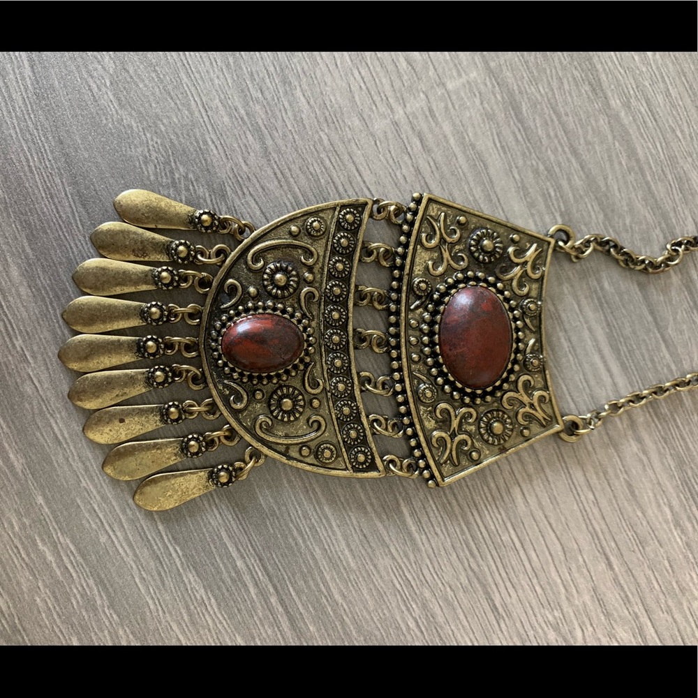 Long pendant necklace!